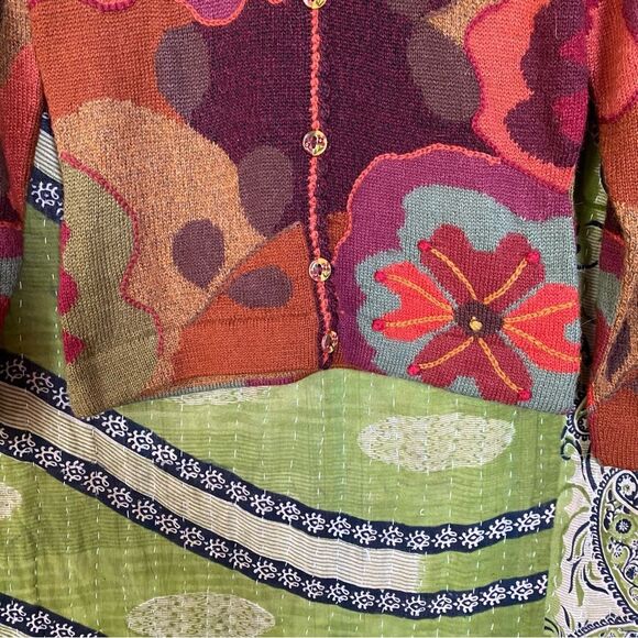 NWOT Tabask Maroon/ Multicolored Floral Alpaca Sweater Size Small - Picture 6 of 16